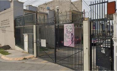 CVB (EMB) CASA EN VENTA DE CONTADO EN REAL DEL VALLE EDO MEX