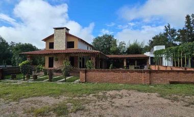 Casa de campo en venta  a 200 mts de la carretera Tuxtla -Ocozocoautla