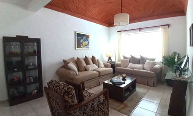 ¡Tu nuevo hogar en Tequisquiapan! 🏡 Casa de 1 planta con alberca y seguridad 💦🔐