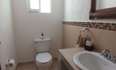 ¡Tu nuevo hogar en Tequisquiapan! 🏡 Casa de 1 planta con alberca y seguridad 💦🔐