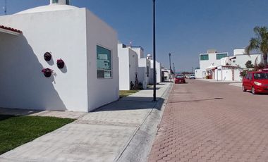 ¡Tu nuevo hogar en Tequisquiapan! 🏡 Casa de 1 planta con alberca y seguridad 💦🔐