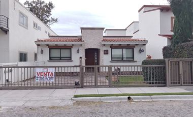 🔥 ¡Casa de 1 planta con vista al campo de golf! Espacios amplios y excelentes acabados 🌳
