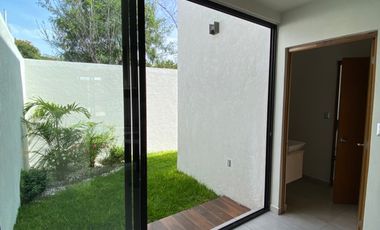 Casa con alberca tres recamaras en Burgos Cuernavaca Morelos