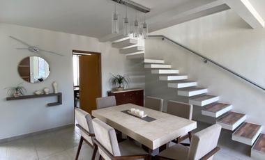 Casa con alberca tres recamaras en Burgos Cuernavaca Morelos