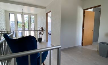 Casa con alberca tres recamaras en Burgos Cuernavaca Morelos