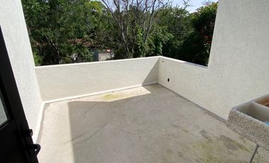Casa con alberca tres recamaras en Burgos Cuernavaca Morelos