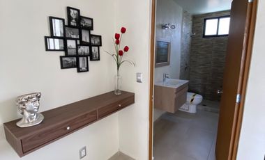 Casa con alberca tres recamaras en Burgos Cuernavaca Morelos