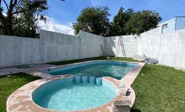 Casa con alberca tres recamaras en Burgos Cuernavaca Morelos