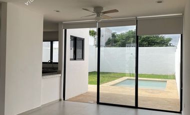 Casa equipada en venta dentro de residencial privado con alberca y amenidades