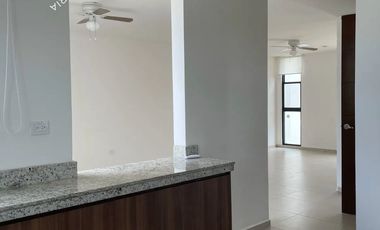 Casa equipada en venta dentro de residencial privado con alberca y amenidades
