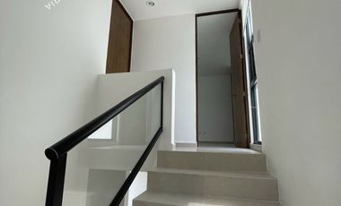 Casa equipada en venta dentro de residencial privado con alberca y amenidades