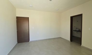 CASA EN VENTA, FRACC BOSQUES DE LA TRINIDAD, 3 RECS, 3 NIVELES, TUXTLA GTZ