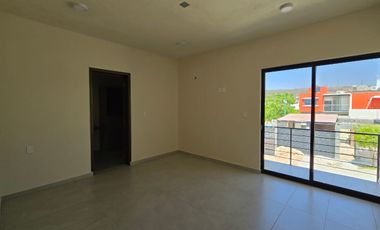 CASA EN VENTA, FRACC BOSQUES DE LA TRINIDAD, 3 RECS, 3 NIVELES, TUXTLA GTZ