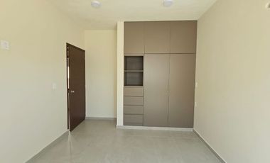 CASA EN VENTA, FRACC BOSQUES DE LA TRINIDAD, 3 RECS, 3 NIVELES, TUXTLA GTZ