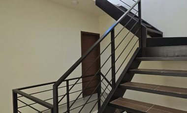 CASA EN VENTA, FRACC BOSQUES DE LA TRINIDAD, 3 RECS, 3 NIVELES, TUXTLA GTZ