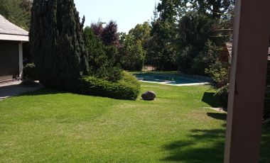 UF.18.5 el m2 Excelente terreno de 5.000 m2 app. Los Dominicos antiguos