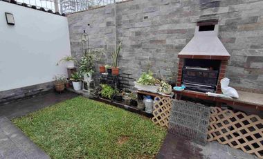 VENDO ACOGEDORA CASA EN CONDOMINIO CERCA U DE LIMA