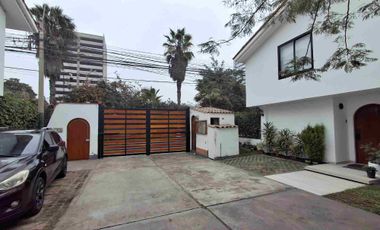 VENDO ACOGEDORA CASA EN CONDOMINIO CERCA U DE LIMA