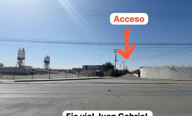 En renta BODEGA 500 mts2 con oficina $80,000
