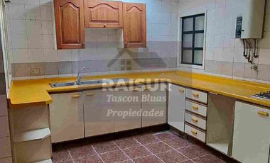 Arrienda,  Casa Ampliada Villa Sol de Oriente .Con quincho A 3 cuadras colegio Pumahue Puerto Montt