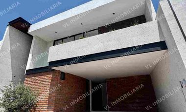 HERMOSA RESIDENCIA ONTELIGENTE EN VENTA RESIDENXIAL LOMBARDÍA