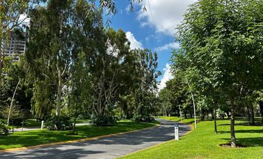 Dentro de Puerta Las Lomas se vende departamento de lujo 3Rec+cuarto de servicio