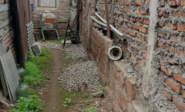 Excelente Terreno con Casa en Cerro Navia