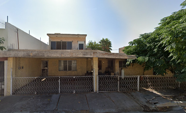 Bonita casa en remate bancario- Nueva los Ángeles, Torreón, Coah.