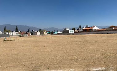 Terreno macnìfico para desarrolladores inmobiliarios; centros comerciales o fraccionamiento de lujo