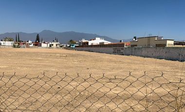 Terreno macnìfico para desarrolladores inmobiliarios; centros comerciales o fraccionamiento de lujo