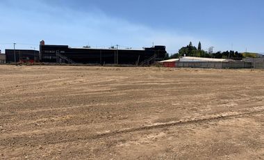 Terreno macnìfico para desarrolladores inmobiliarios; centros comerciales o fraccionamiento de lujo