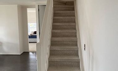 Hermoso Depto Duplex en Venta de 3 D 3 B y Estacionamiento Plaza Decher. Puerto Varas