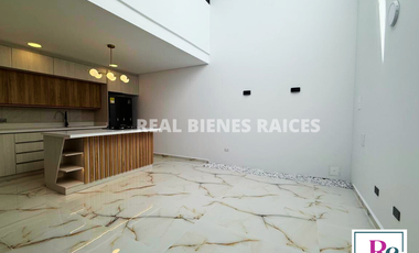 ¡Se vende hermosa casa medianera en unidad cerrada!