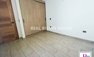 ¡Se vende hermosa casa medianera en unidad cerrada!