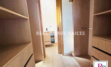 ¡Se vende hermosa casa medianera en unidad cerrada!