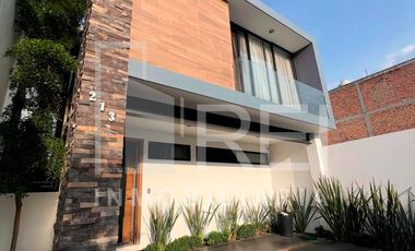 VENTA CASA PRADOS DE SANTA MARIA TLAQUEPAQUE