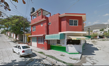 CASA EN VENTA DE RECUPERACIONDE CARTERA , Av. Circonia 197, Jar del Pedregal,Tuxtla Guti Chis.