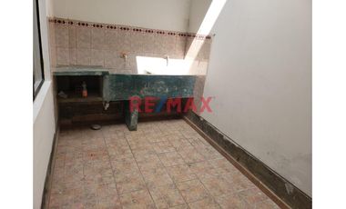 Venta De Casa En Av. Costanera – Barranca
