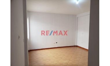 Venta De Casa En Av. Costanera – Barranca