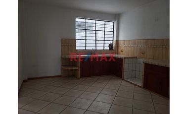 Venta De Casa En Av. Costanera – Barranca
