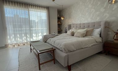 Casa de 2 niveles con 3 Recámaras con Jardín de 40 m2