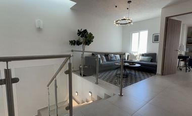 Casa de 2 niveles con 3 Recámaras con Jardín de 40 m2
