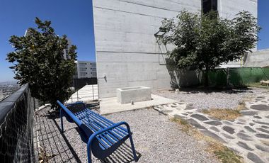 Departamento de 1 Recámara con Terraza. Equipado y Amueblado