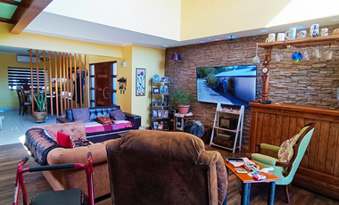 Vendo Casa de cinco dormitorios a pasos de El portal Belloto