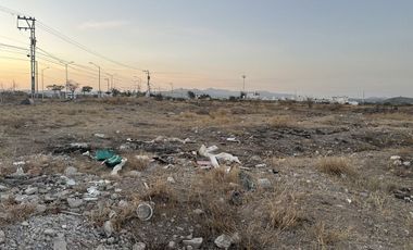 Terreno con doble frente de Paseo Querétaro y Bernardo Quintana