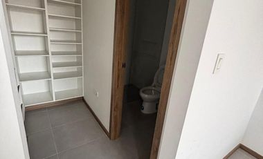 Vendo departamento de 3 habitaciones duplex Quito tenis