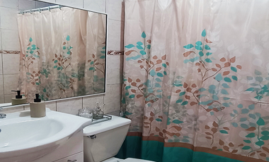 Vendo Casa de cuatro dormitorios y de un piso en Quilpue