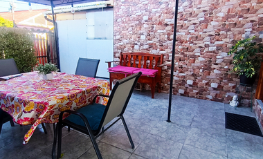 Vendo Casa de cuatro dormitorios y de un piso en Quilpue