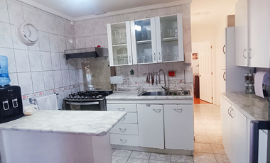 Vendo Casa de cuatro dormitorios y de un piso en Quilpue