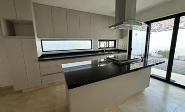 Excelente opción de casa en Lomas de Juriquilla